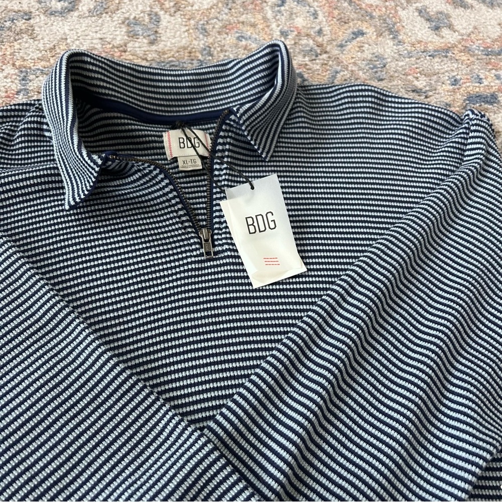 BDG Urban Outfitters XL Navy & White Striped Quarter-Zip Pullover